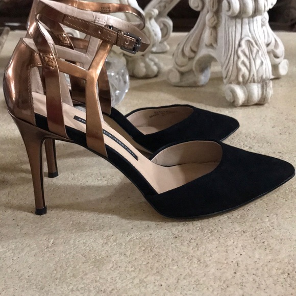 Shoes - Picture 6 of 8